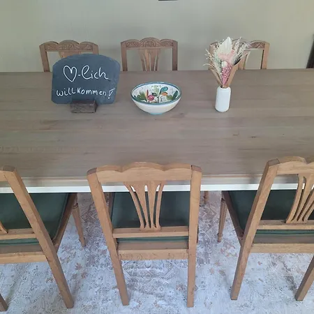 Διαμέρισμα Mayener Jung Mit Schoenem Innenhof *