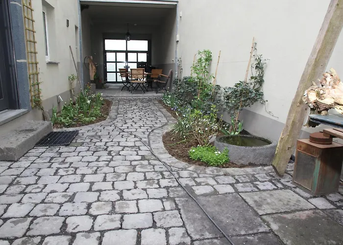 Mayener Jung Mit Schoenem Innenhof 公寓 *