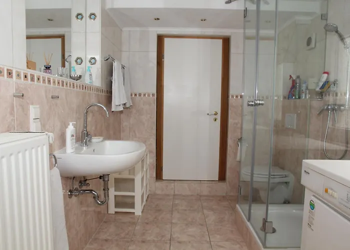 Διαμέρισμα Mayener Jung Mit Schoenem Innenhof *